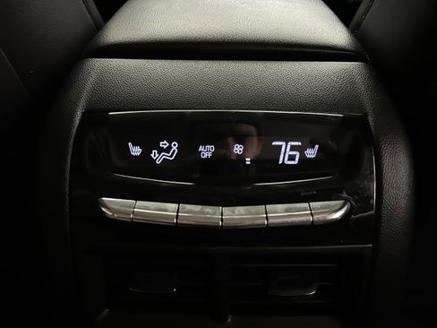 Used 2019 Cadillac XT5 Premium Luxury AWD/4WD image 31