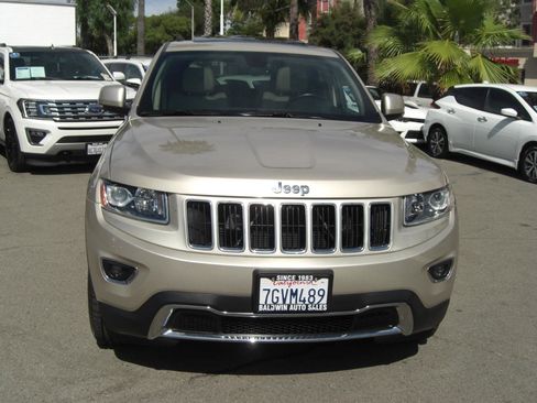 Used 2014 Jeep Grand Cherokee Limited w/ Trailer Tow Group IV AWD/4WD image 2