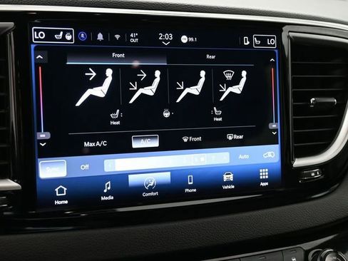 Used 2025 Chrysler Pacifica Select image 28