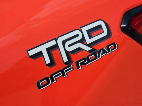 Used 2024 Toyota Tacoma TRD Off-Road w/ TRD Off Road Upgrade Package AWD/4WD image 7