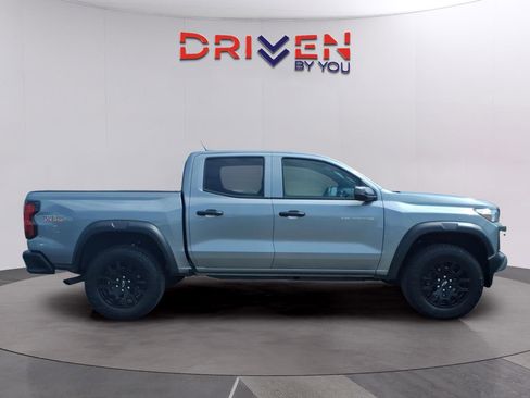 Used 2025 Chevrolet Colorado Trail Boss AWD/4WD image 6