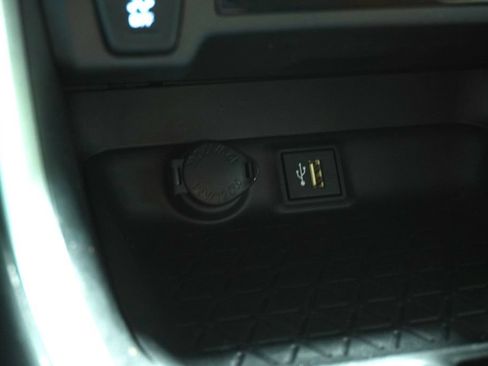 Used 2023 Toyota RAV4 LE AWD/4WD image 21