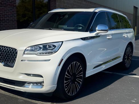 Used 2022 Lincoln Aviator Black Label w/ Dynamic Handling Package image 9