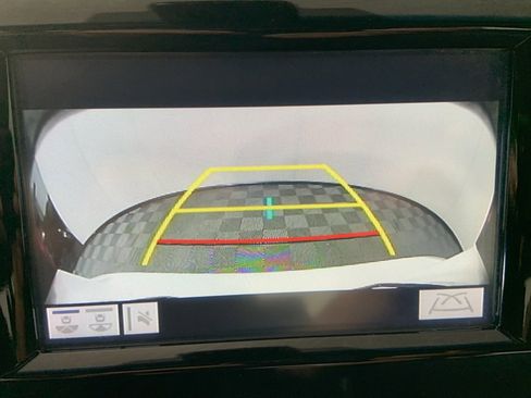 Used 2018 Toyota Camry XSE image 12