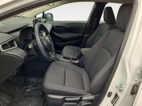 Used 2024 Toyota Corolla LE FWD image 9