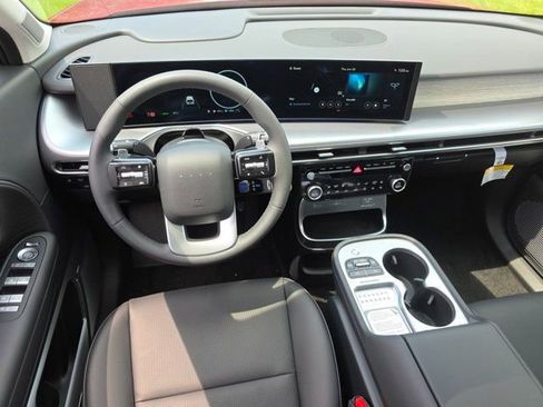 New 2026 Hyundai Ioniq 9 Limited AWD/4WD image 3