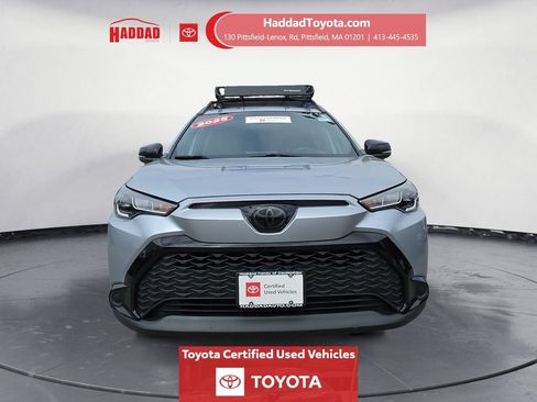 Certified 2025 Toyota Corolla Cross AWD Hybrid w/ Moonroof Package image 9