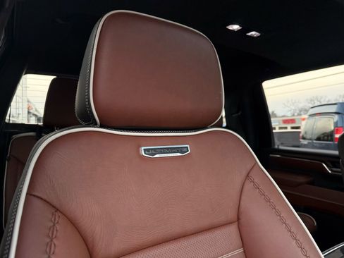 Used 2024 GMC Sierra 2500 Denali Ultimate image 27