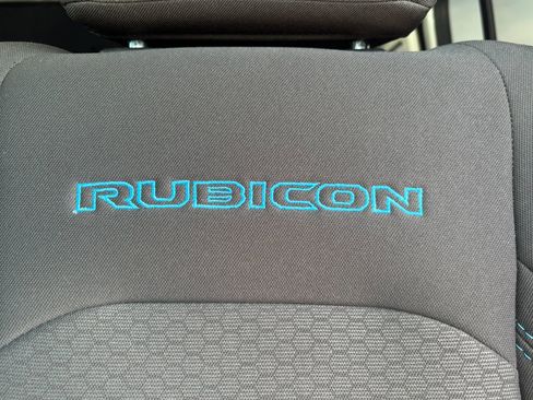 Used 2023 Jeep Wrangler Unlimited Rubicon 4xe image 18