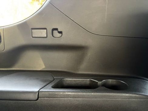 Used 2021 GMC Yukon XL Denali w/ Denali Premium Package image 22