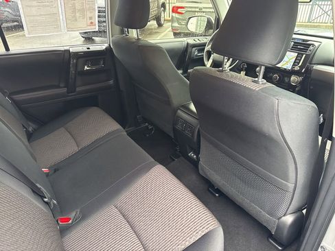 Used 2020 Toyota 4Runner TRD Off-Road image 25