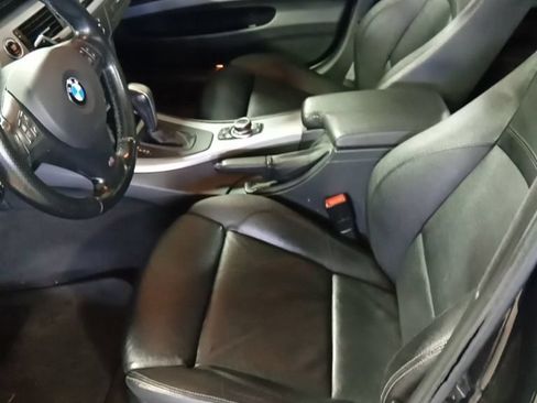 Used 2011 BMW 335i xDrive Sedan AWD/4WD image 9