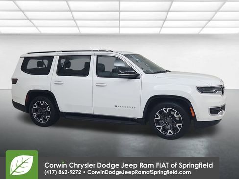 Used 2024 Jeep Wagoneer Series III image 1