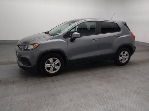 Used 2020 Chevrolet Trax LS w/ Tint and Cruise Package FWD image 2