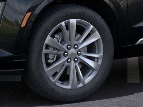 New 2025 Cadillac XT6 Premium Luxury image 9