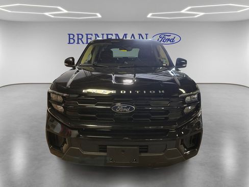 Certified 2025 Ford Expedition Active AWD/4WD image 2