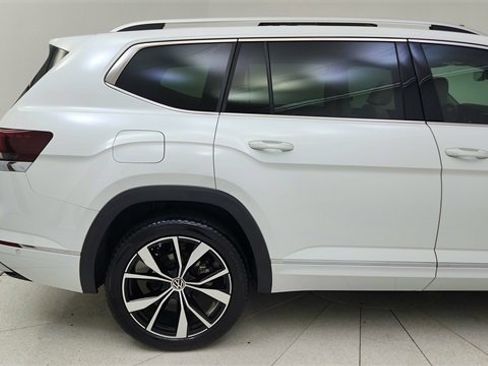 Used 2024 Volkswagen Atlas SEL Premium R-Line image 12
