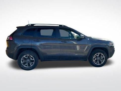 Used 2019 Jeep Cherokee Trailhawk w/ Cold Weather Group image 5