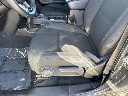 Used 2022 Jeep Gladiator Sport image 10