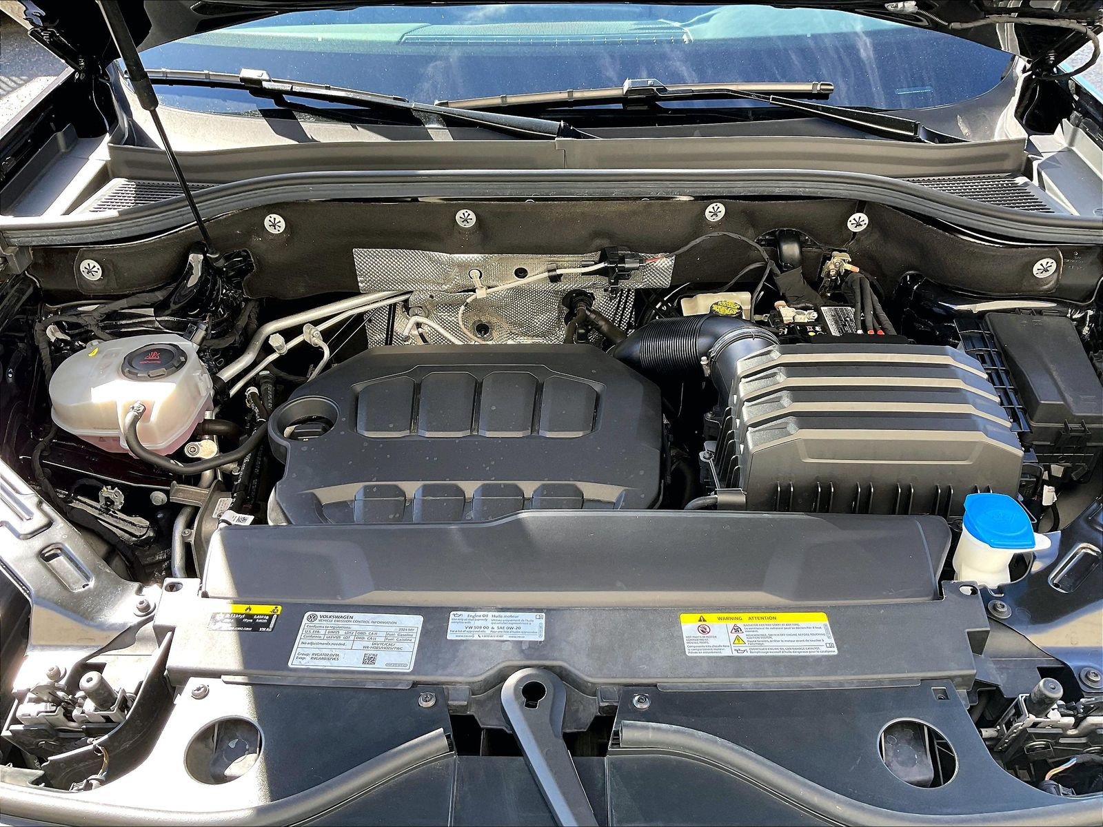 Certified 2024 Volkswagen Atlas SE FWD image 9