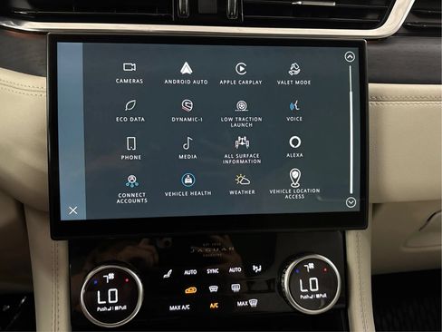 Used 2021 Jaguar F-PACE R-Dynamic S AWD/4WD image 19
