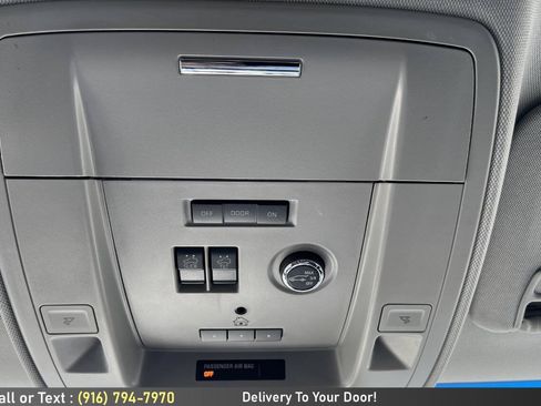 Used 2017 Chevrolet Tahoe Premier AWD/4WD image 27