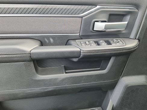 New 2026 RAM 2500 Big Horn AWD/4WD image 9