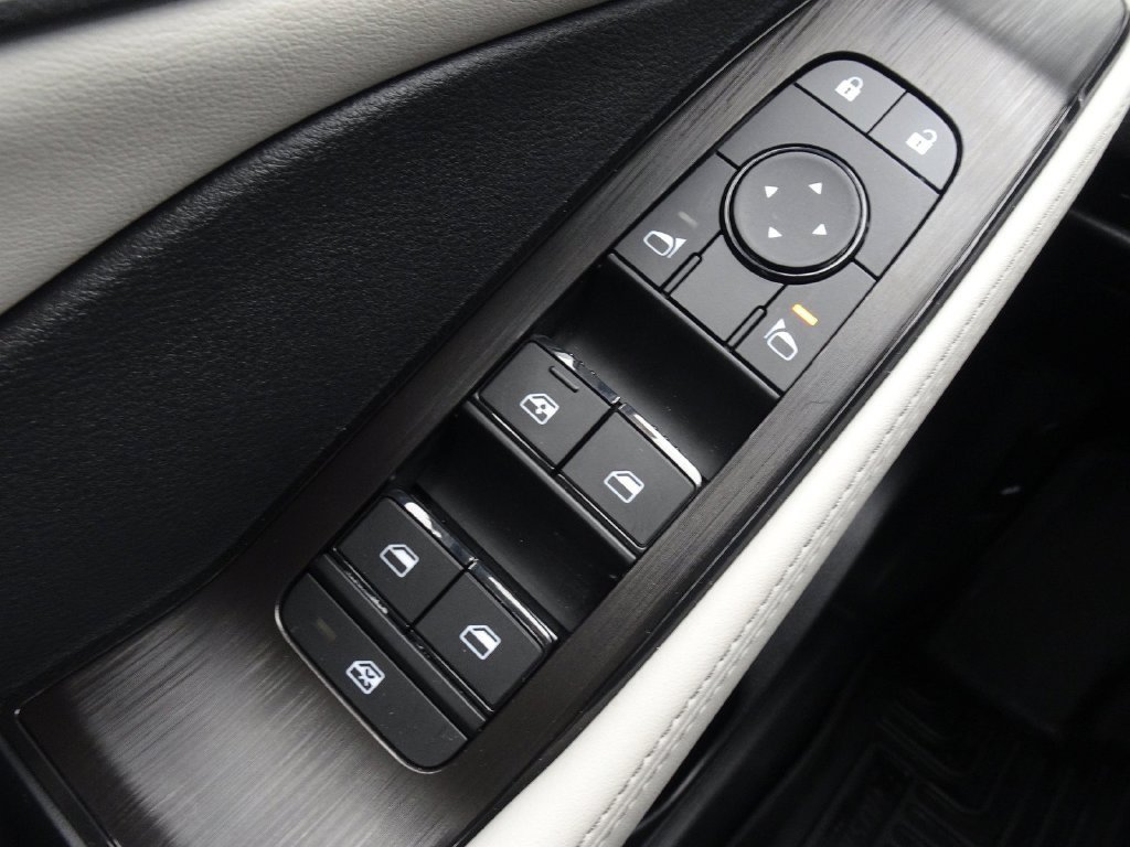 Used 2025 Nissan Rogue SV w/ SV Premium Package AWD/4WD image 22