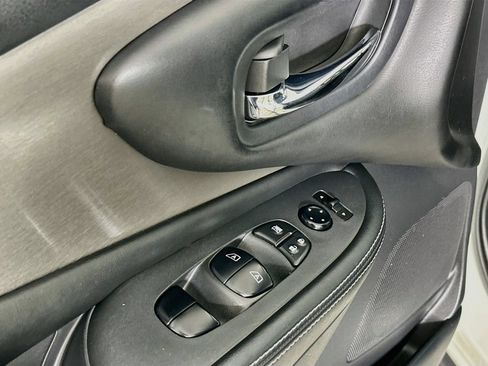 Used 2020 Nissan Murano SV FWD image 21