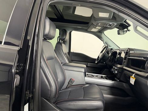 Used 2024 Ford F250 Lariat w/ Lariat Ultimate Package AWD/4WD image 31