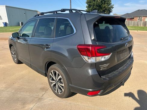 Used 2023 Subaru Forester Limited AWD/4WD image 3