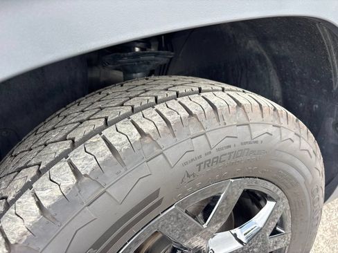 Used 2026 Volkswagen Atlas Peak Edition AWD/4WD image 9
