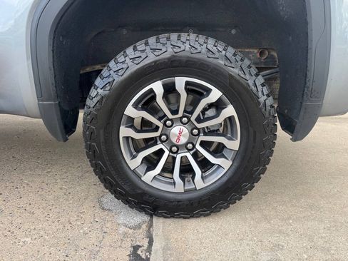 Used 2020 GMC Sierra 1500 AT4 w/ AT4 Premium Package AWD/4WD image 9