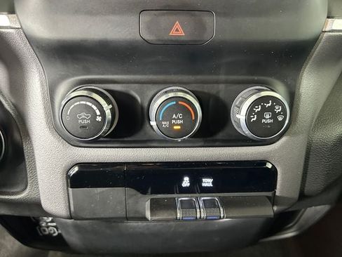 Used 2023 RAM 1500 Big Horn AWD/4WD image 50