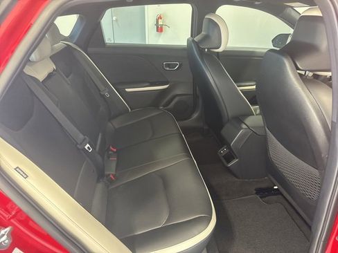 Used 2025 Kia K4 GT-Line w/ GT-Line Premium Package image 19