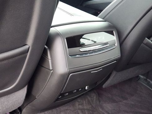 Used 2025 Cadillac Escalade Sport Platinum AWD/4WD image 28