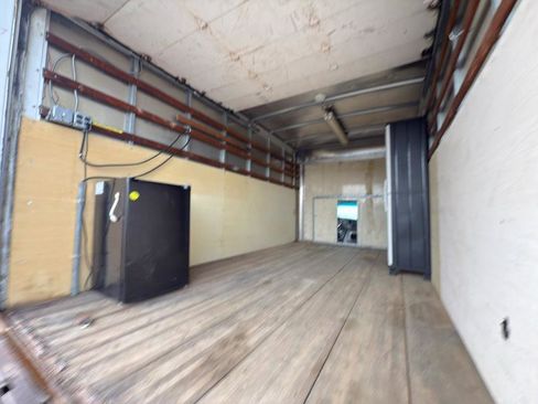 Used 2003 Ford E-350 and Econoline 350 Super Duty image 14