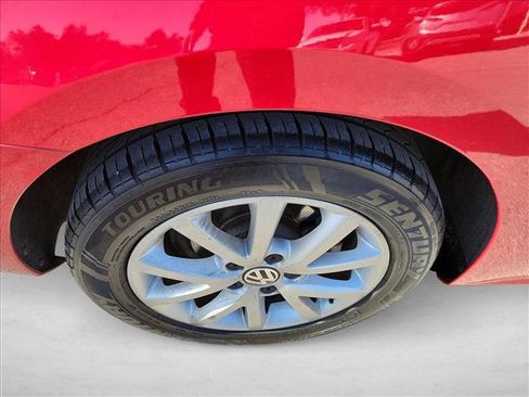 Used 2015 Volkswagen Jetta SE image 11