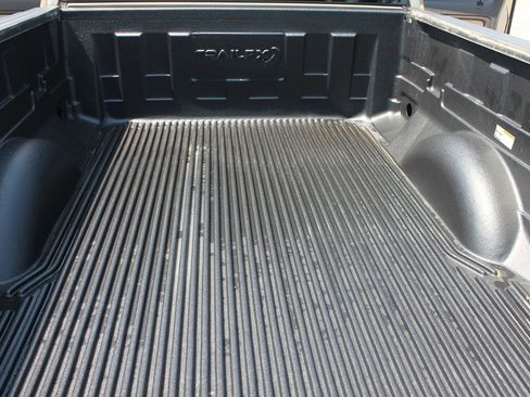 Used 2012 Ford F150 XLT w/ XTR Pkg image 42