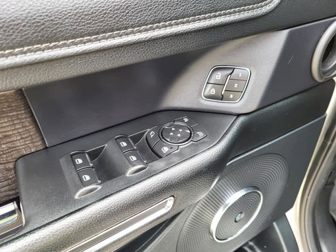 Used 2021 Ford Expedition Limited image 16