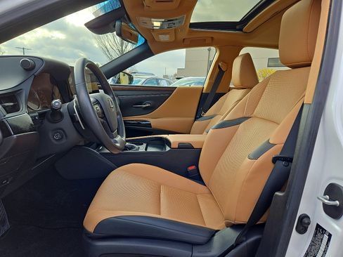 Used 2023 Lexus ES 350 w/ Premium Package image 14