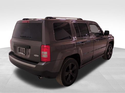 Used 2016 Jeep Patriot High Altitude image 4