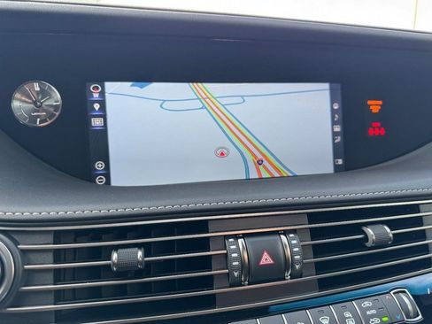 Used 2018 Lexus LS 500 500 Base image 22