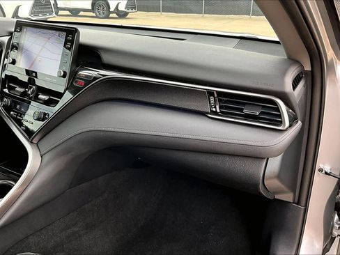 Used 2024 Toyota Camry XSE image 18