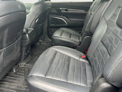 Used 2024 Kia Telluride SX Prestige AWD/4WD image 14