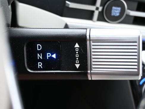 Used 2025 Hyundai Santa Fe Calligraphy FWD image 27
