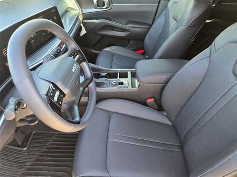 New 2026 Kia Sorento S image 9