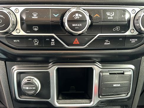 Certified 2022 Jeep Wrangler Unlimited Sport image 14