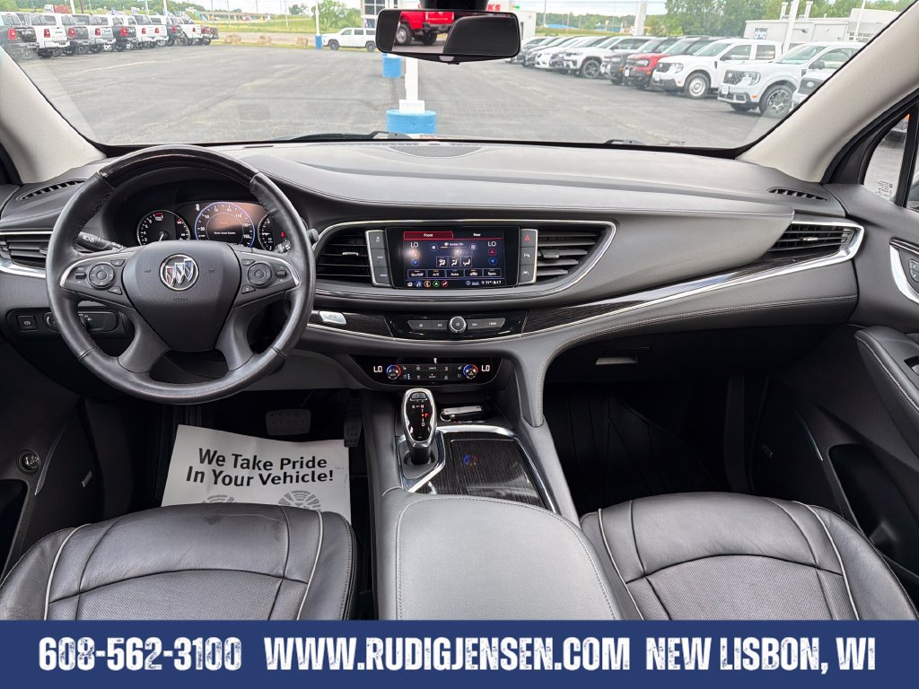 Used 2021 Buick Enclave Avenir w/ Avenir Technology Package AWD/4WD image 12