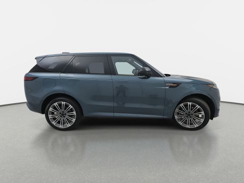 New 2026 Land Rover Range Rover Sport Dynamic SE image 4